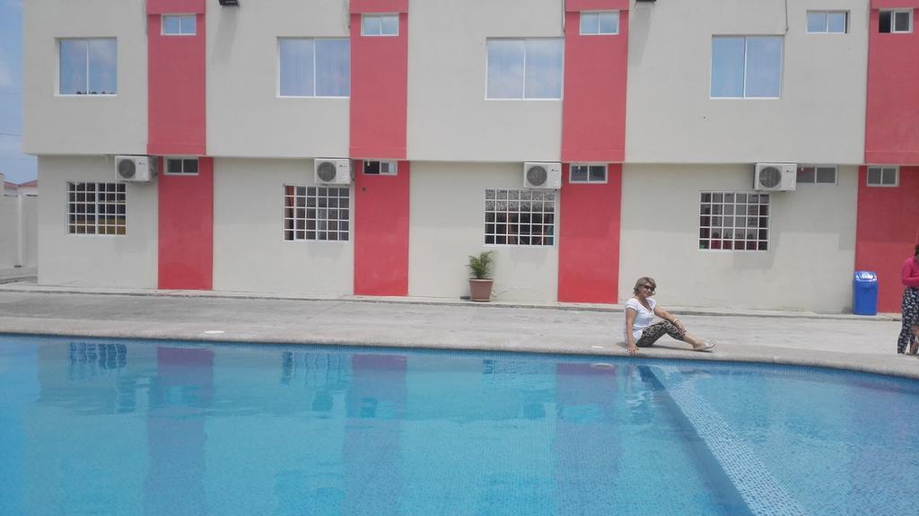 Hotel Pikeiro Blue Manta Kültér fotó